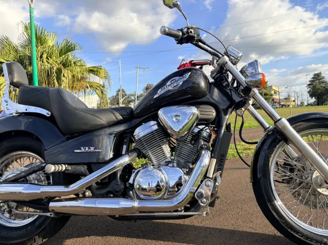 SHADOW 600