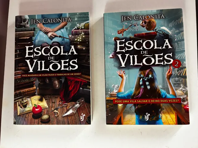 Livro Escola de Vilões 1 e 2 - Pack