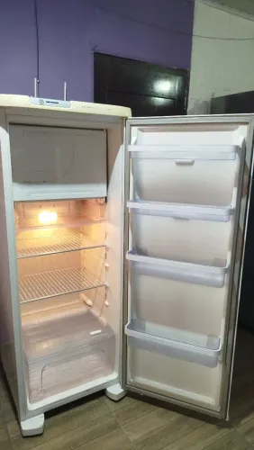 Geladeira frosfree