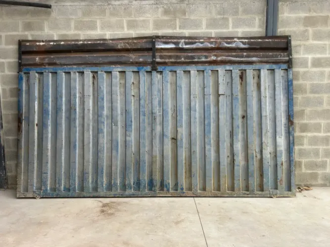 Vende-se portão 4.20 x 2.00 metros