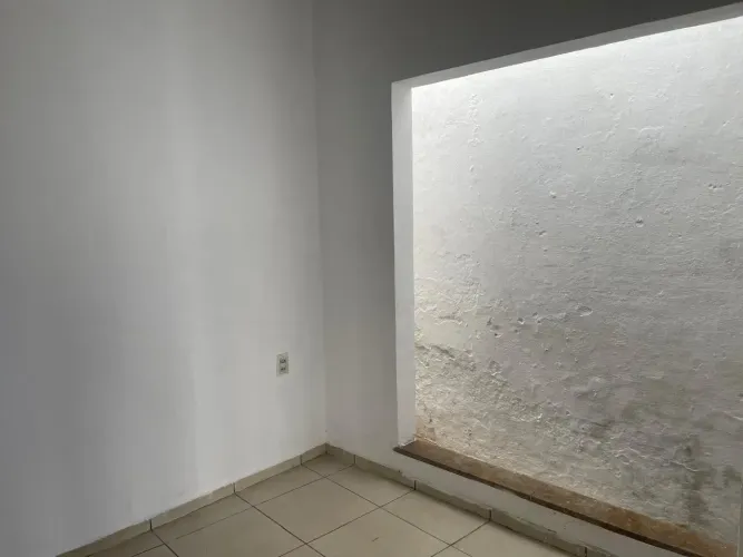 Térrea para venda possui 116 metros quadrados com 2 quartos em Montese - Fortaleza - CE