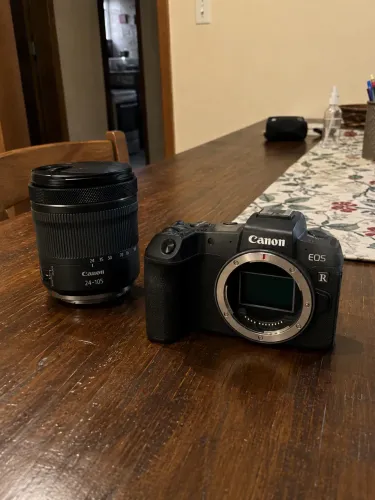 Canon EOS Rp RF 24-105mm f/4-7.1 IS STM mirrorless cor preto