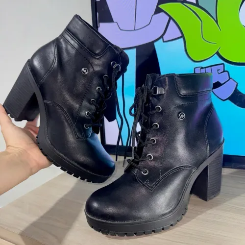 BOTA SEMINOVA PRETA FEMININA TAM 36