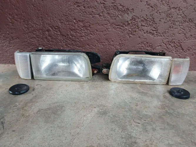 Par de farois do gol quadrado lente de vidro<br>R$200