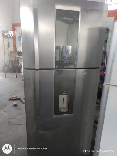 REFRIGERADOR ELECTROLUX DI80X 220V