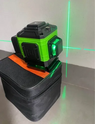 Nível a Laser 8 Linhas 1 Bateria NOVO