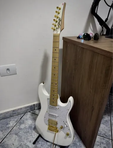 Guitarra Seizi Katana Musashi
