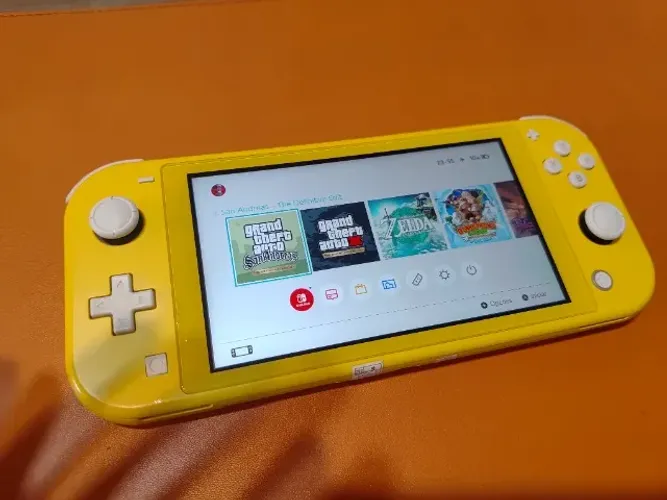 Console Nintendo Switch Lite Amarelo Videogame Portátil Des. bloqu. eado 128GB