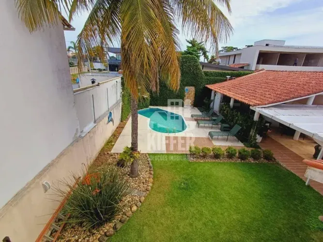 Casa Alto Padrão em Camboinhas | Piscina | Suítes | Lazer Completo