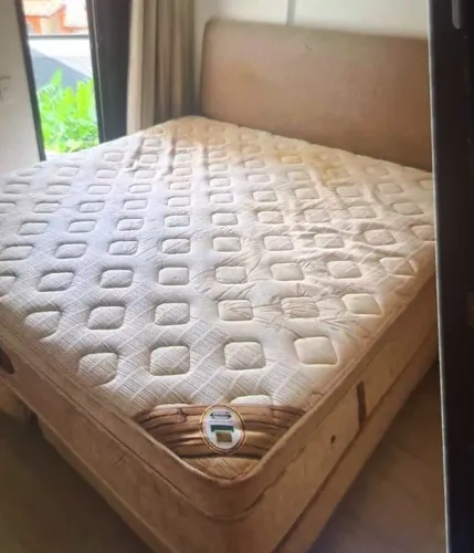 Colchão king Size Simmons