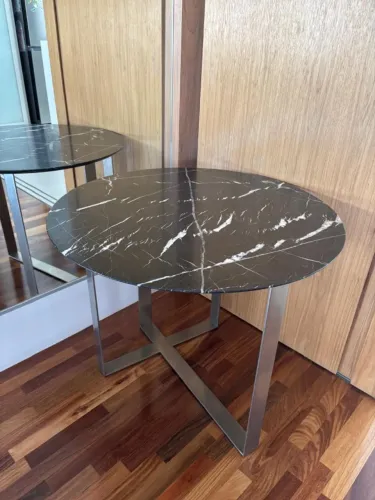 MESA EM PEDRA ARTEFACTO 