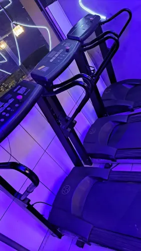 Esteira profissional para academia e residência 