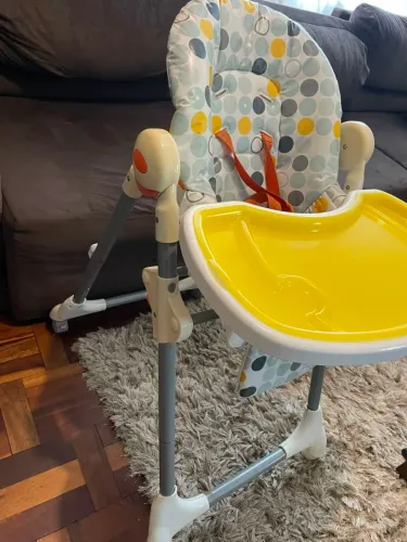 Cadeirinha alimentação kiddo, regulagem de altura