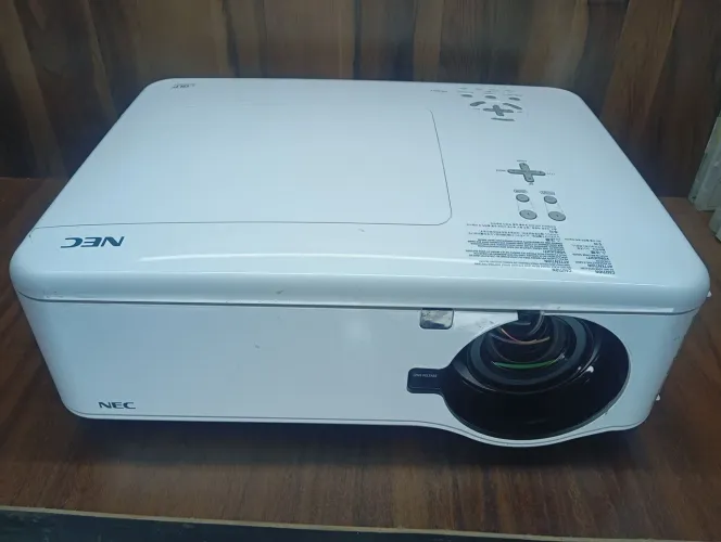 Projetor NEC NP4001-Profissional
