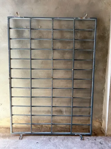 Vendo grades de portas e janelas