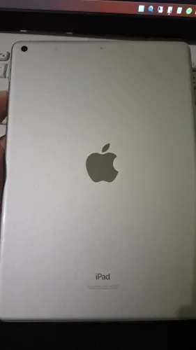 iPad 9 64GB - Seminovo
