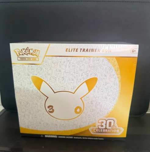 POKEMON 30 ANOS ETB EM INGLES