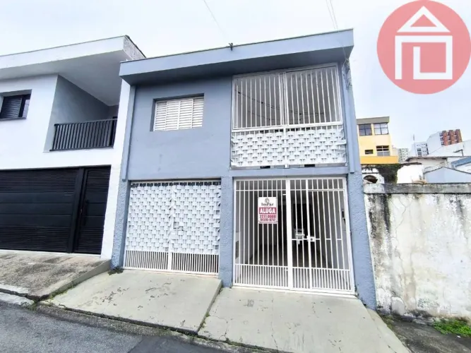 Casa com 3 dormitórios para alugar, 180 m² por R$ 2.800,00/mês - Centro - Bragança Paulist