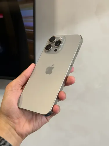 iPhone 15 Pro Max 256 Natural Loja física 