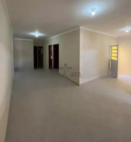 Casa térrea - Jardim Santa Julia - 3 Dormitórios - 68m².