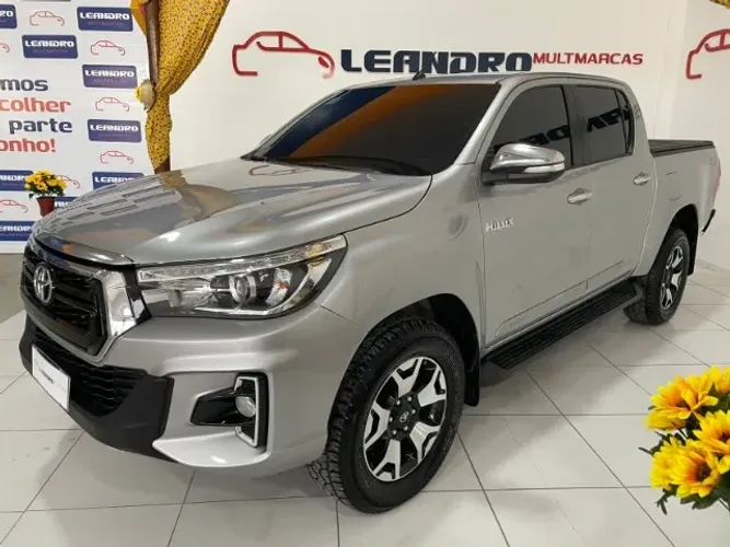 Toyota Hilux CD SRV 4X4 2.8 TDI Diesel Aut. 2017