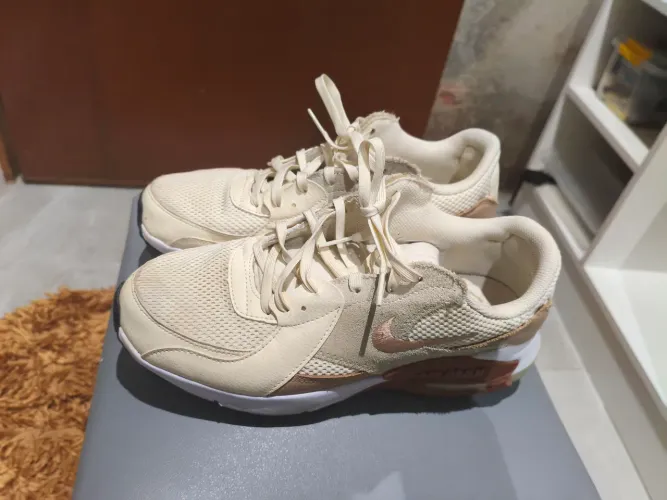Nike Air bege 39