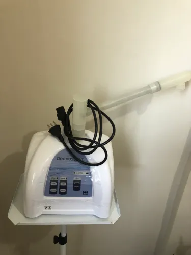 Vapor de ozônio Dermosteam Ibramed com carrinho e caixa original