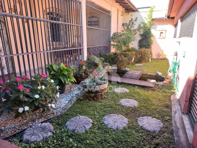 Casa com 3 dormitórios à venda, 250 m² por R$ 895.000,00 - Guaranhuns - Vila Velha/ES