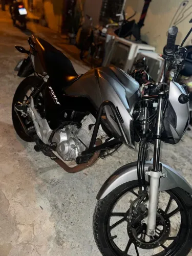 Fan 160 prata 2023 único dono