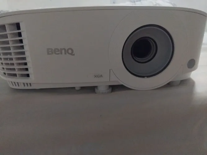 Vendo vendo projetor mx560c xga hdmi por$ 1300/aceito propostas/