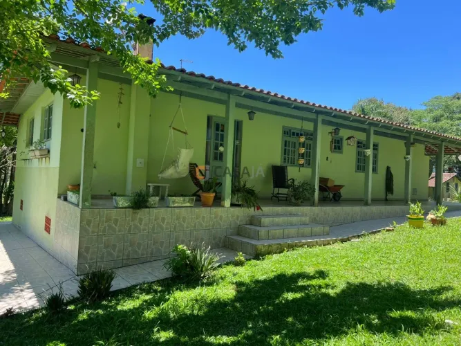 Chácara de 3 quartos na Fazendinha, Campo Largo-PR: a moradia perfeita para quem busca tra