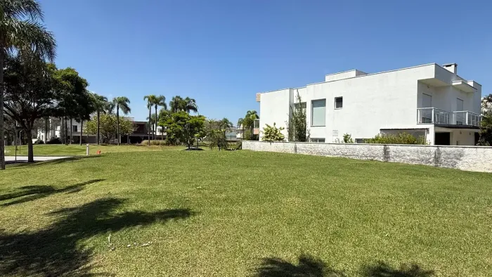 Terreno 540m² Plano no Alphaville Burle Marx | Próximo ao Clube