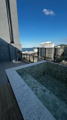 Cobertura Duplex Vista Mar com Terraço e Piscina na Quadra Mar da Praia Brava