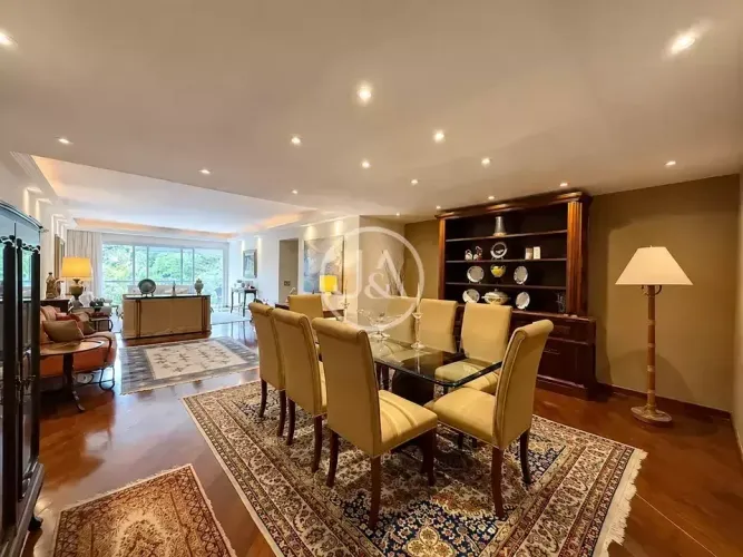 Apartamento para venda com 3 quartos, 200m² - Valparaíso - Petrópolis/RJ