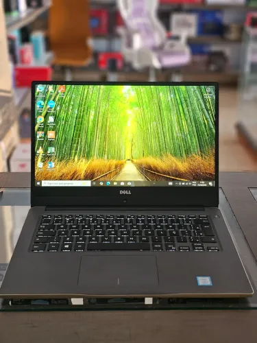 Notebook i7 Dell  7 geração + placa de video 4gb