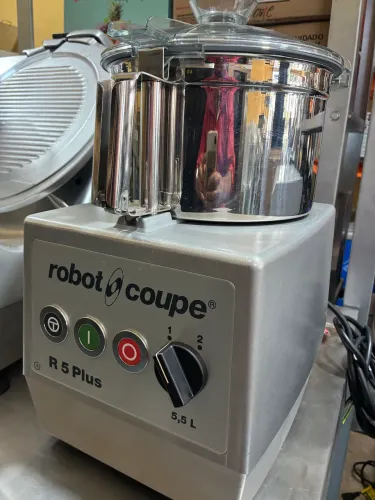 Cutter robot coupe r5 plus 
