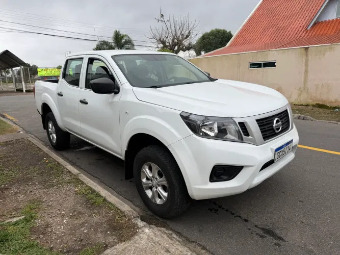 Nissan Frontier S CD 4X4 2.3 TB Diesel Mec. 2022