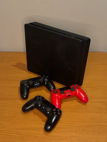 Ps4 slim
