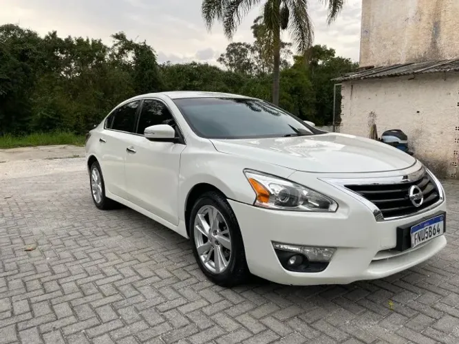 Nissan Altima SL 2.5 16V 4P Aut. 2014