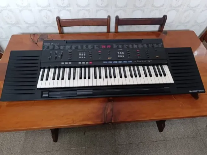 Teclado Yamaha X2500 - Vintage