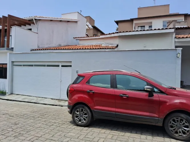 Vendo | casa em condomínio fechado | Parque dos rios 