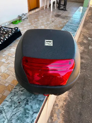 Baú de moto 