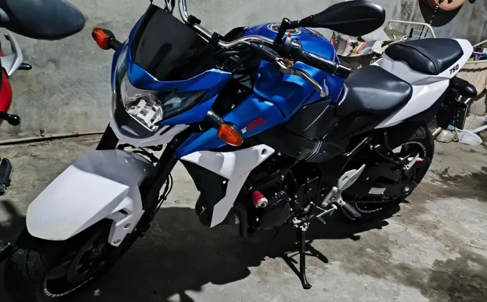 Linda Suzuki 750S 4cc 