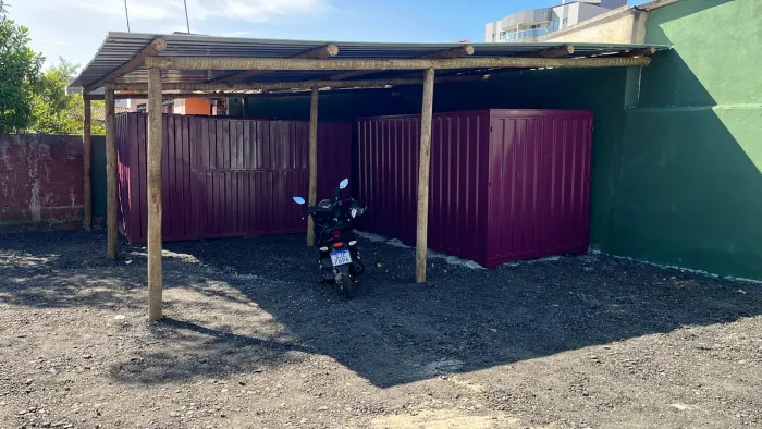 Container