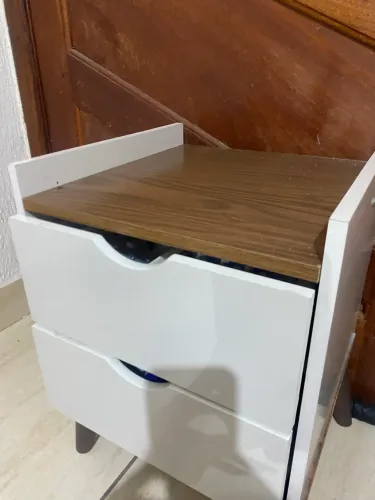 Mesa de cabeceira