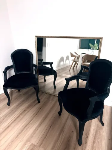 Par de Cadeiras de Veludo Luis XV Preta