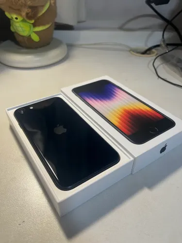 iPhone SE 128GB