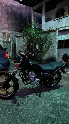 Intruder 125 PERFEITA