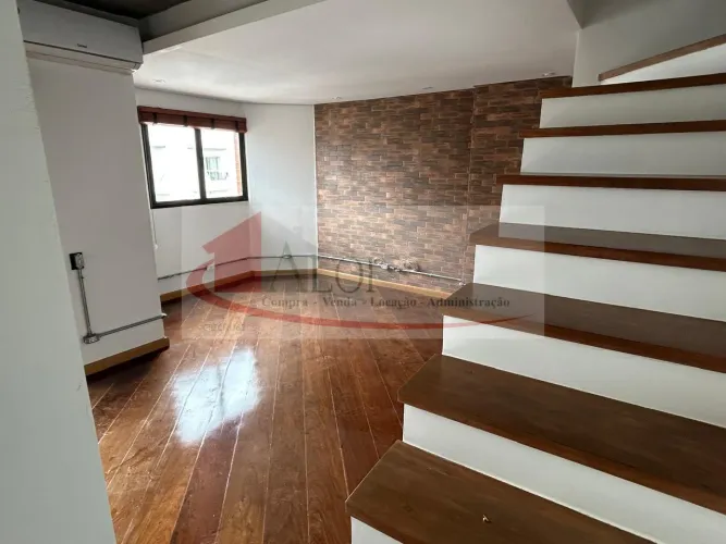 Aluga. Duplex duas suites impcavel andar rico em armarios Pinheiros do lado da praça bened