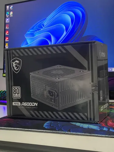 Fonte MSI 600w Lacrada.